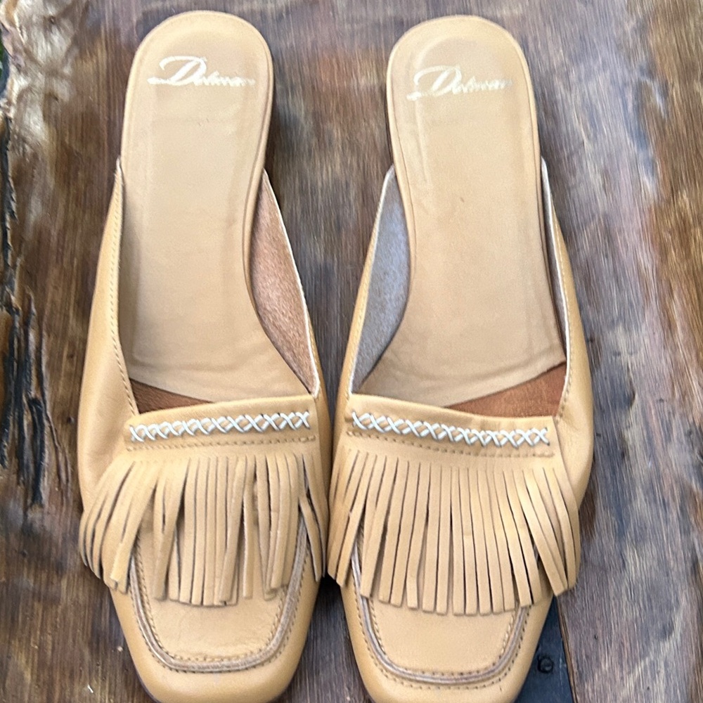 Delman Fringe Mule Flats sz 8